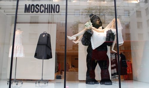 Comment attirer plus de clients dans un magasin, une boutique, un restaurant... via l'affichage et la PLV extérieure ? 14