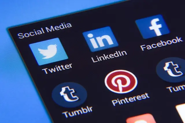 Plus de 320 astuces de Community Management par la Communauté des Community Managers Francophones ! 31