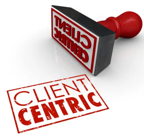 Comment obtenir l'implication de tous les services pour garantir la satisfaction des clients ? Interview de Françoise Baltès - Directrice Service Clients 5