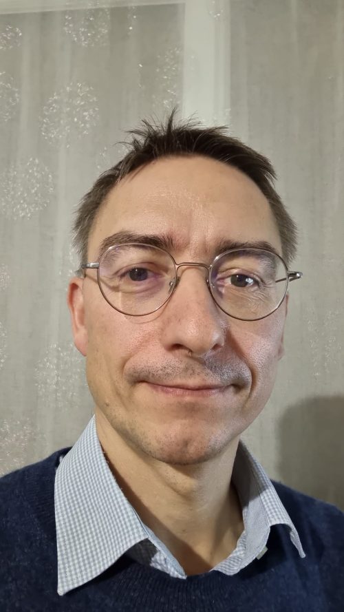 Utilisez l'IA pour retoucher vos photos et ajouter un sourire ! 3